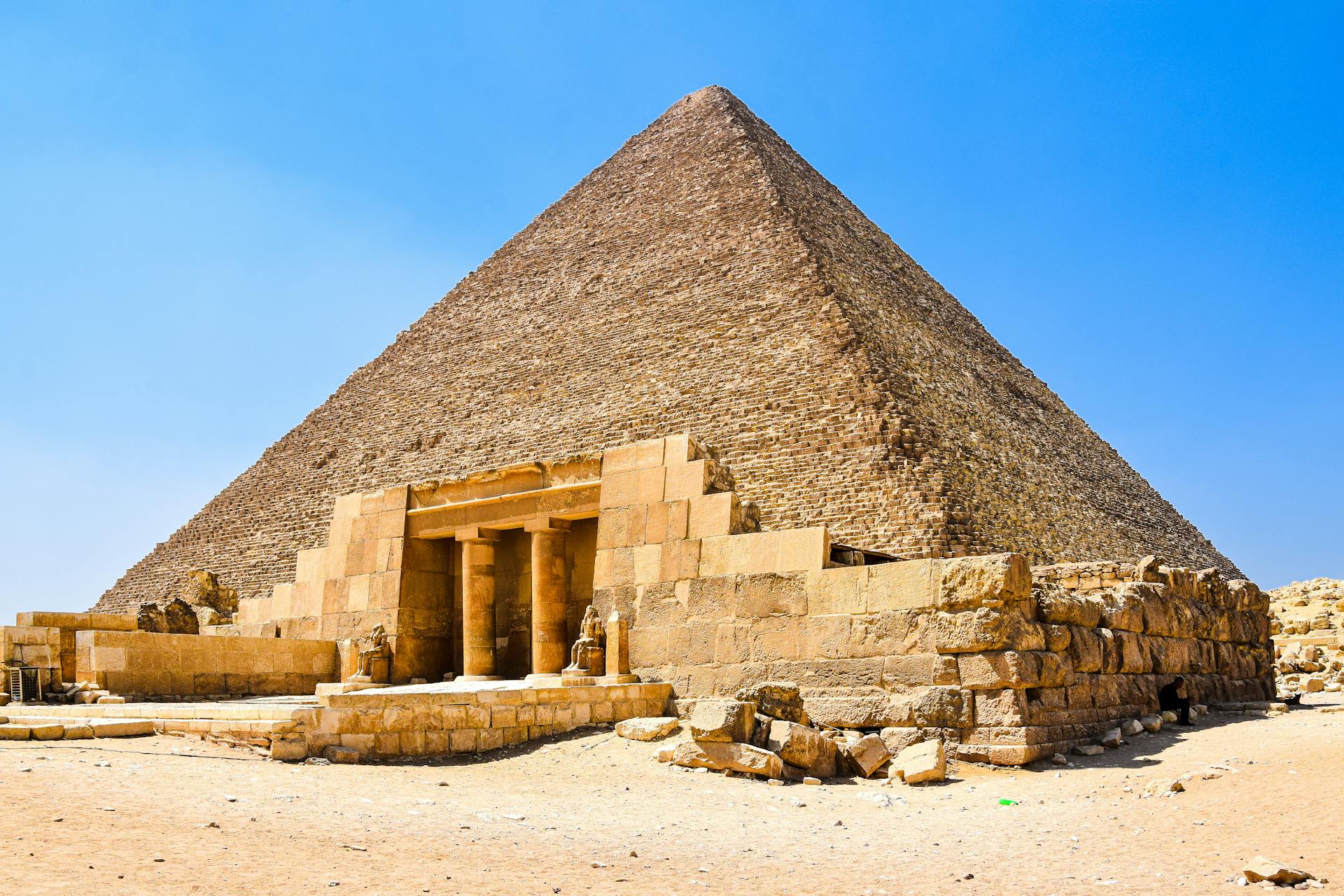 Cairo : The Pyramids of Giza